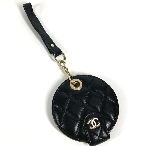 CHANEL Accessories - CHANEL Round Name Tag with Logo, CC, Coco Mark, Matelasse, Quilted Charm, Acc...